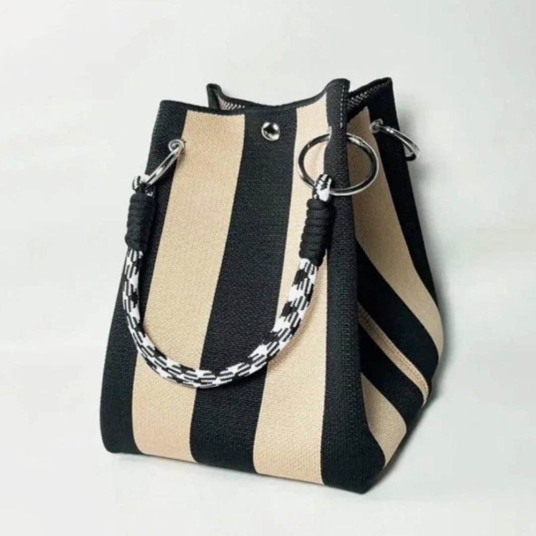 Bolso de mano ,textura tibiada chic - Imagen 2