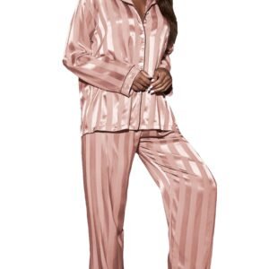 Conjunto de pijamas con botones