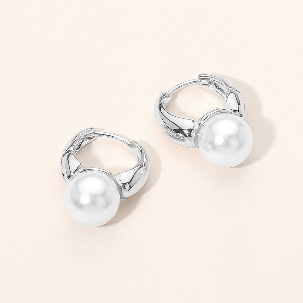 Pendientes de aro con perlas colgantes - Imagen 2