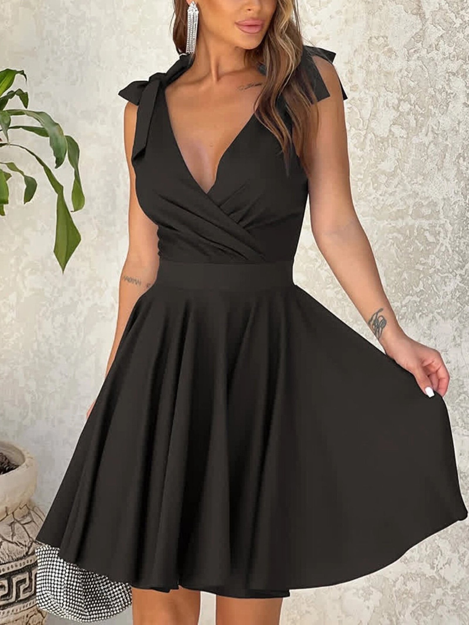 Vestido liso de cintura alta cuello en V - Imagen 4