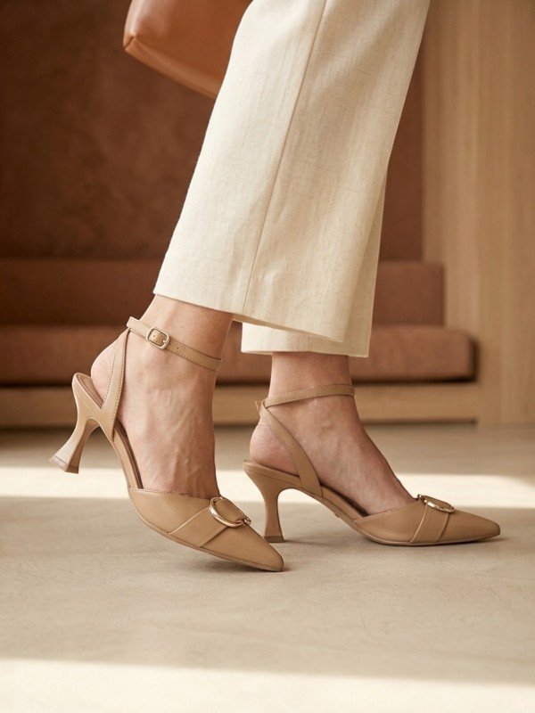 Tacones con hebilla - Imagen 3