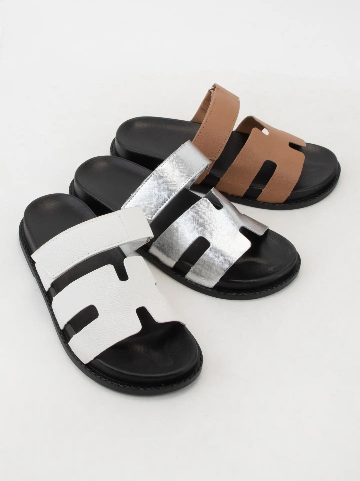Sandalia con Velcro