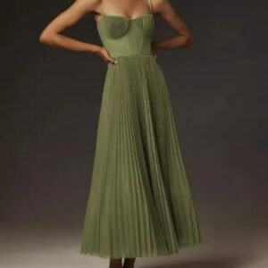 Vestido cóctel con pliegues
