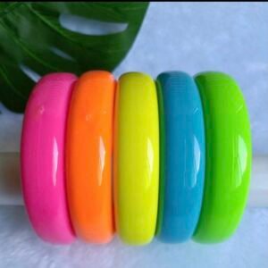 5 Pulsera de plástico