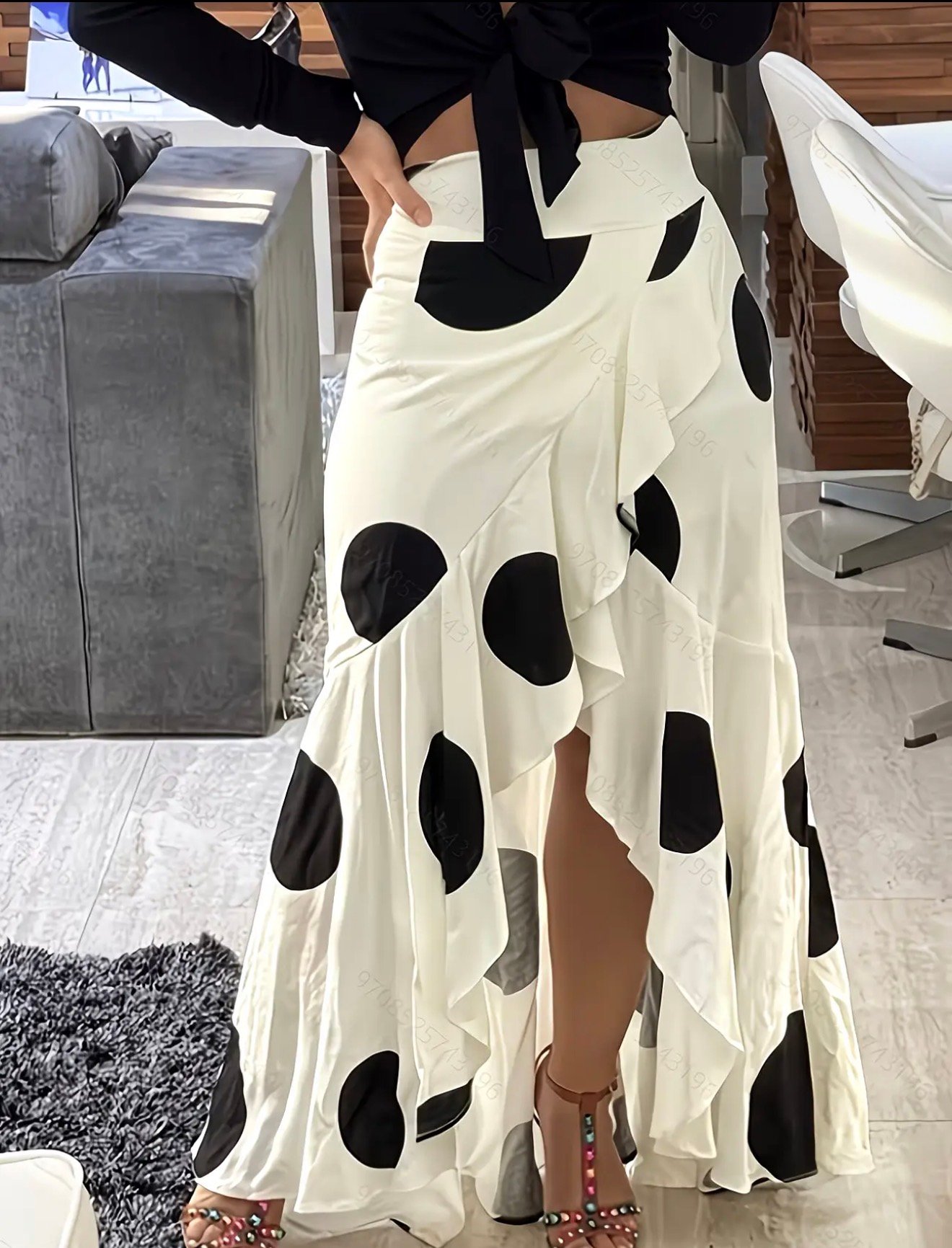 Elegante falda lunares